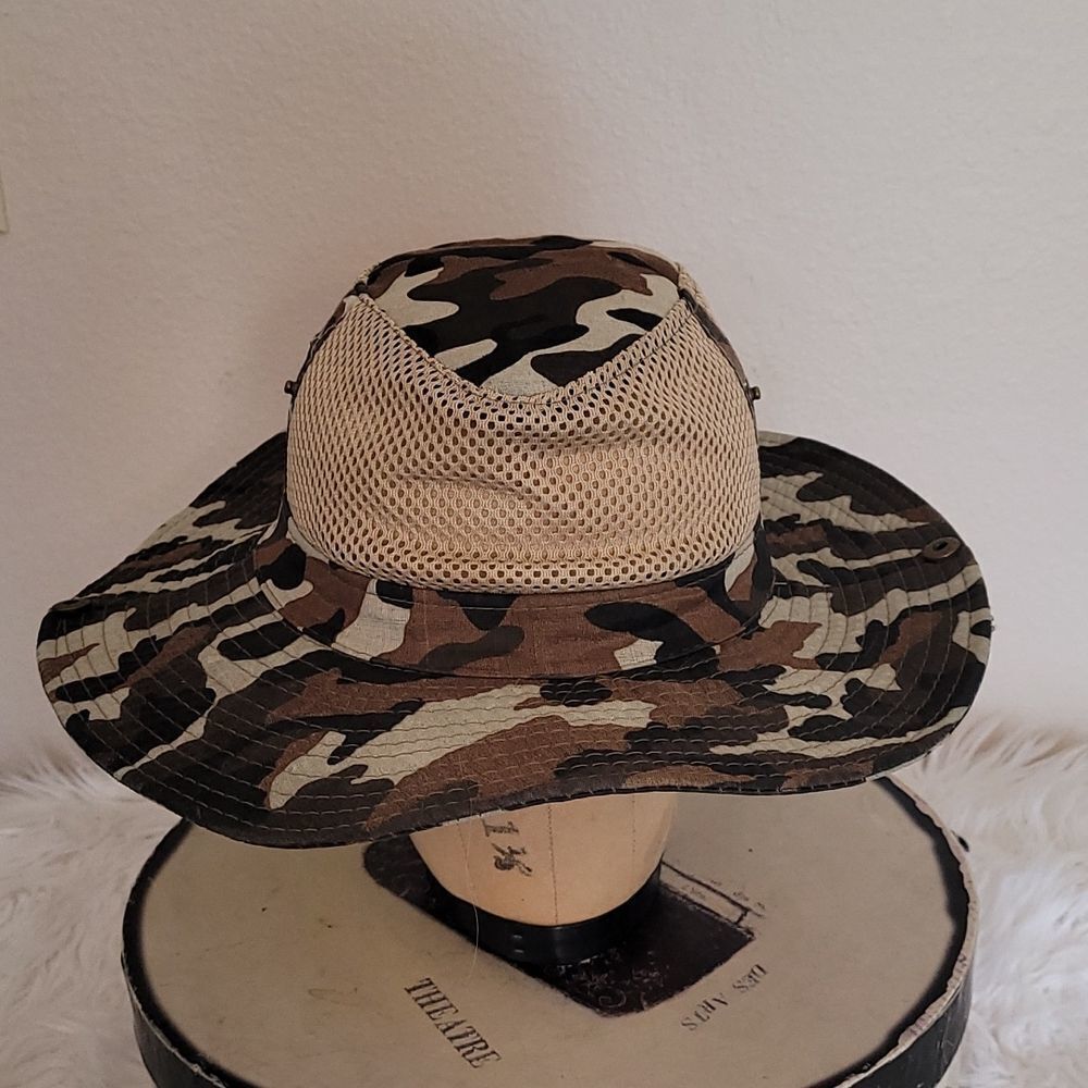 - Summer Camflouge Hat